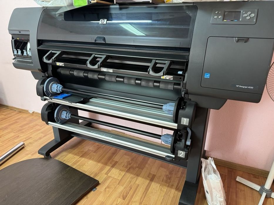 Продам плоттер. Модель : CM767A