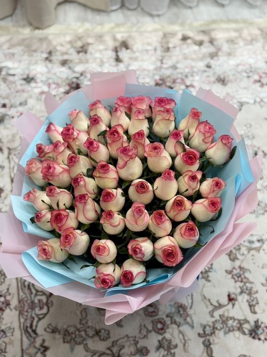 Букет цветов  51 роза