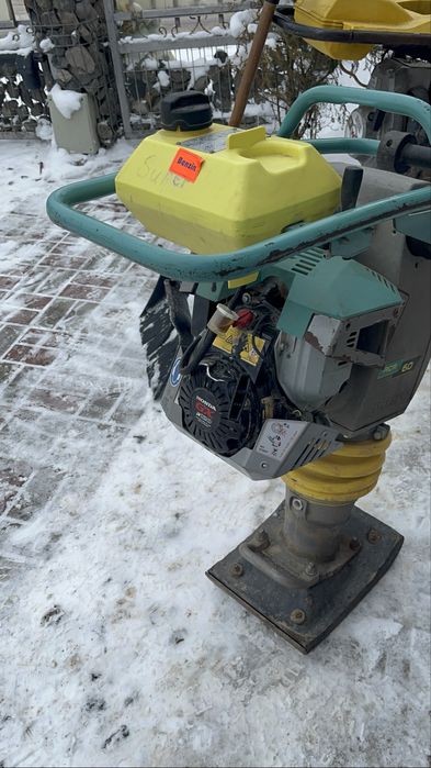 Ammann ACR 60. Mai compactor, picior compactor.