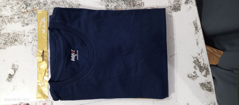 M.A.X futbolkalari  xb original mahsulot