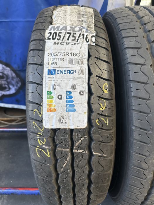 205/75/16C maxxis 113/111R