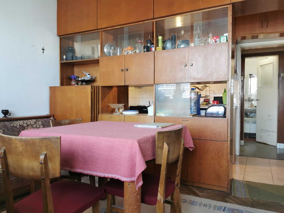 Дава се под наем Тристаен апартамент в Варна, Образцов дом - 100 кв.м за 331.5 € - Снимка #2