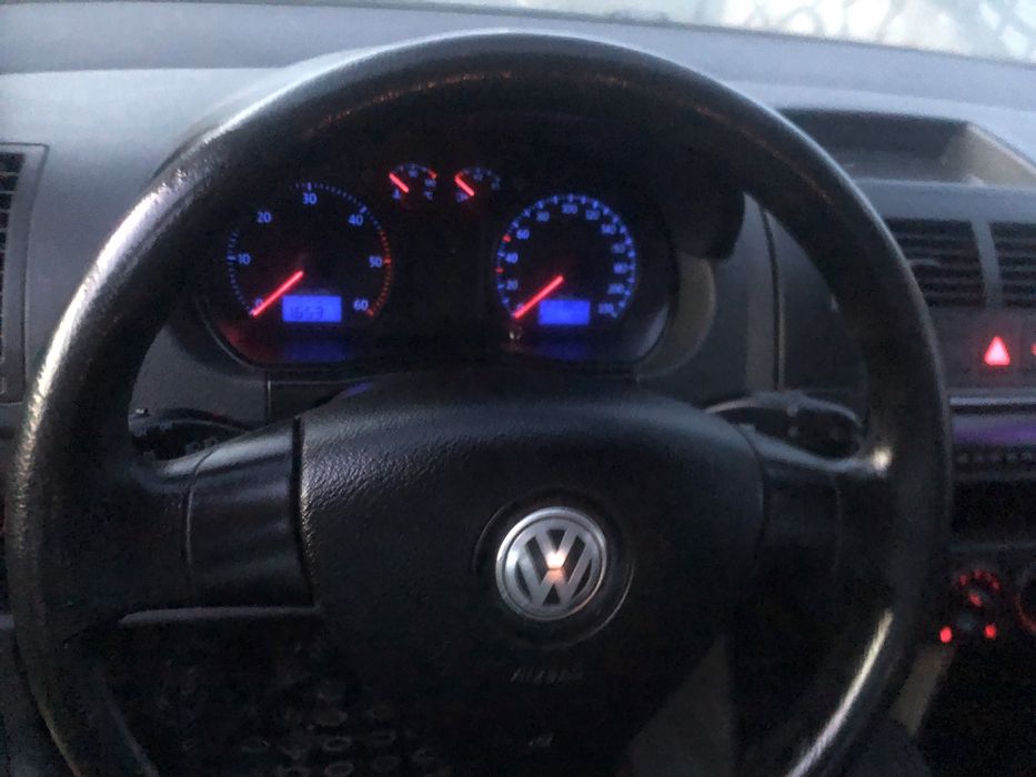 Volkswagen Polo 1,4 tdi full 2009 e 4