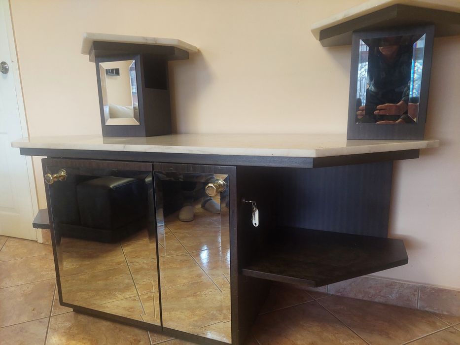 Comodă TV masivă cu blat marmură