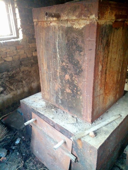 Иссикхона сотилади