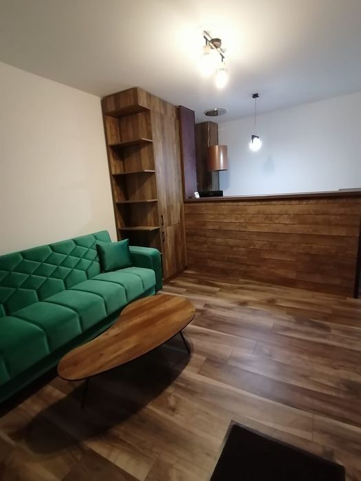Casă de închiriat