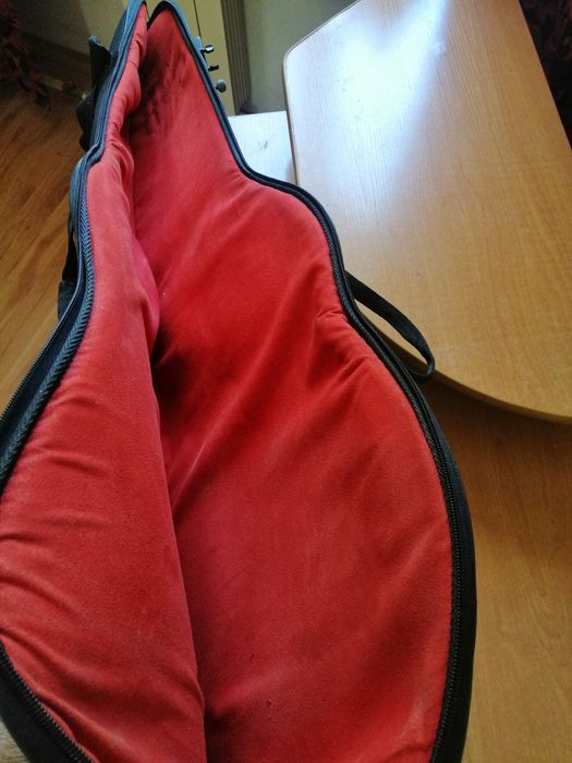 Продаю гитару cort