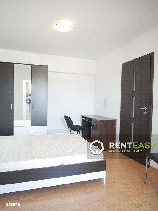 Apartament cu 3 camere situat pe Bulevardul Independentei