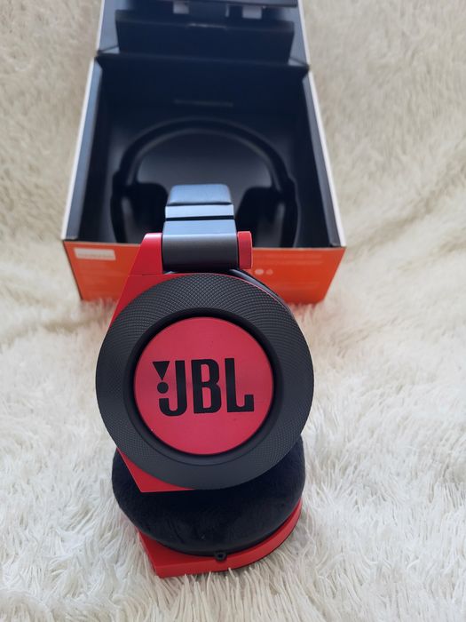 Наушники JBL E50 Bluetooth