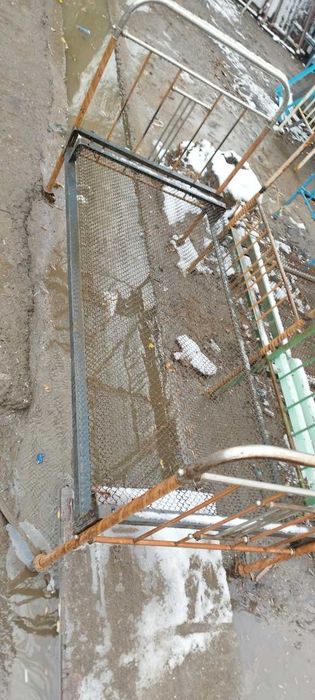 Kiravat karvat setkali kiravat