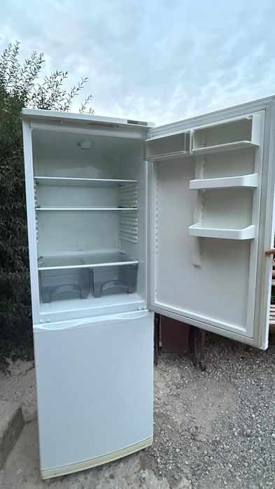 Холодильник сатылады