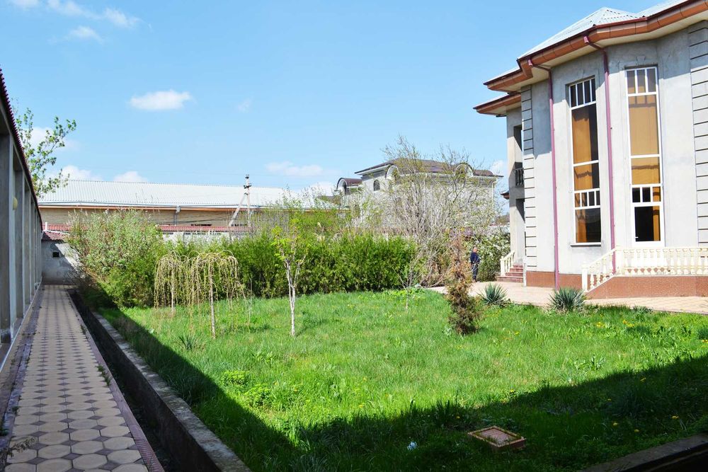 Продается элитный 2-этажный дом, 14.2 сотки, Согдиана Боулинг