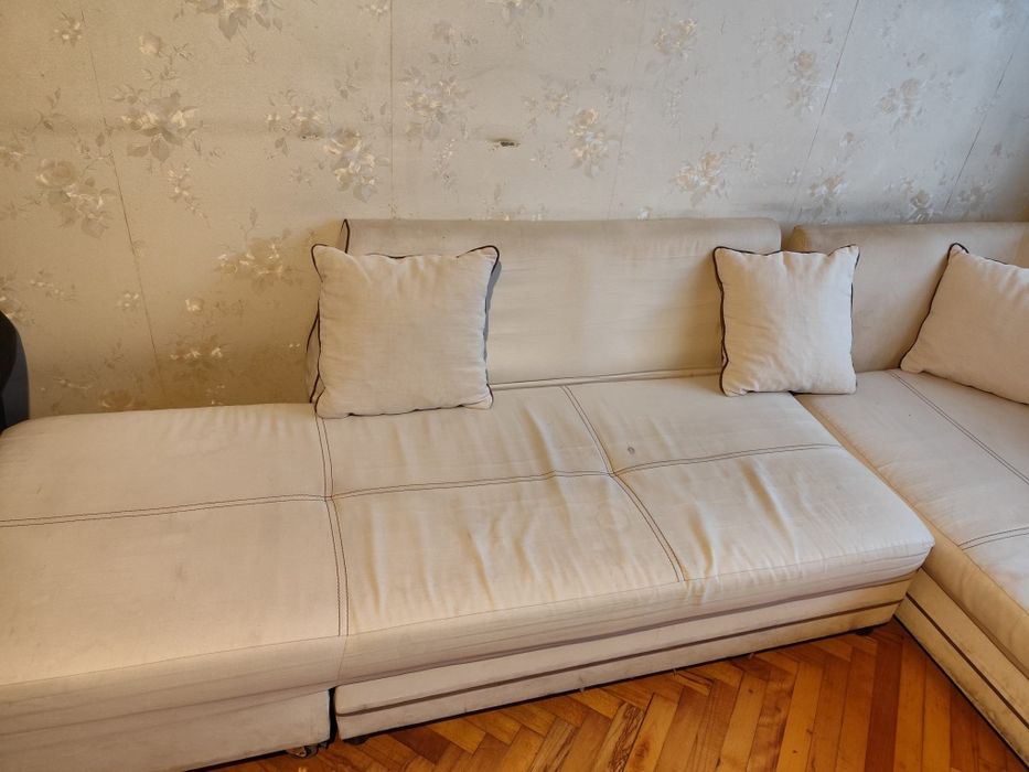 диван в много добро състояние