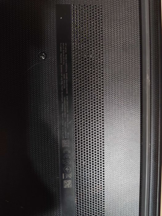 Laptop HP i5 generația 8 – Windows 10 Pro – stare foarte bună