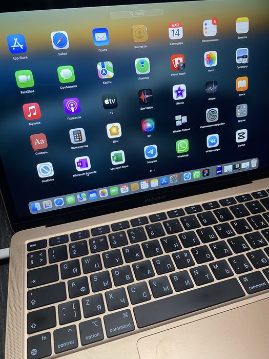 MacBook air m1 2020 года