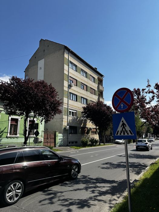 Apartament 3camere iuliu maniu 49/3 un