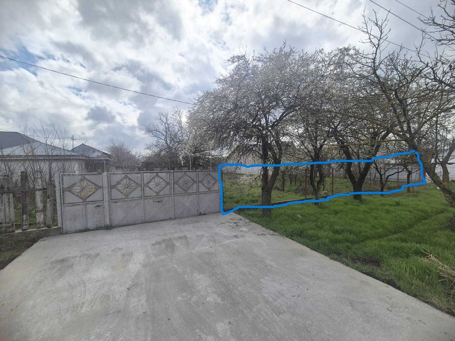 Vand Teren intravilan 1500 mp, Liești (Sat Șerbănești) – Toate utilitățile la poarta