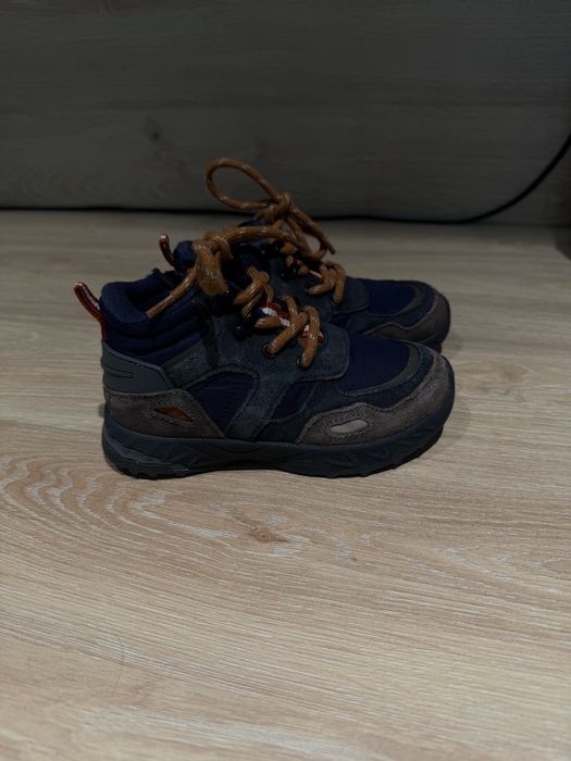 Детские ботинки