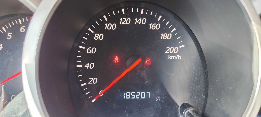 Suzuki Grand Vitara 4x4 – 2007 – 1.6 Benzină + GPL – 106 CP – 3750 €