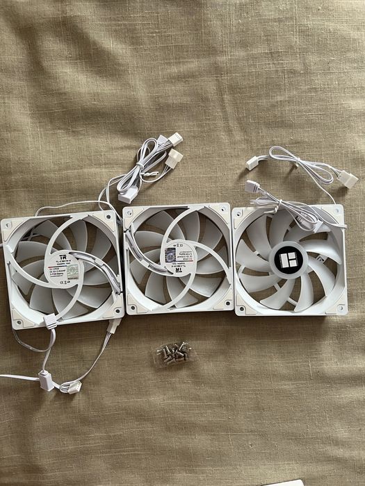 Thermalright TL-C12CW-S X3 – set 3 ventilatoare PC 120mm ARGB albe