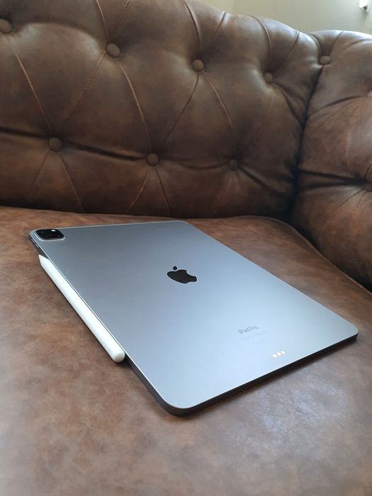 Apple iPad Pro 12.9 (6th Gen, 2022)–2TB+Apple Pencil+калъф, в гаранция