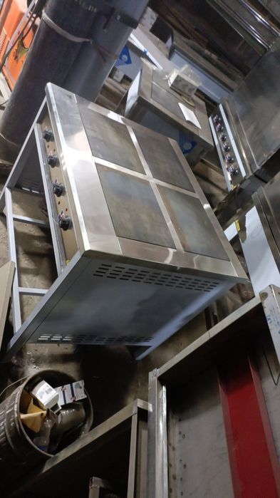 Электрические плита 380 vолтга 
Ишледи 3 канфоркали 4 та палаженияли