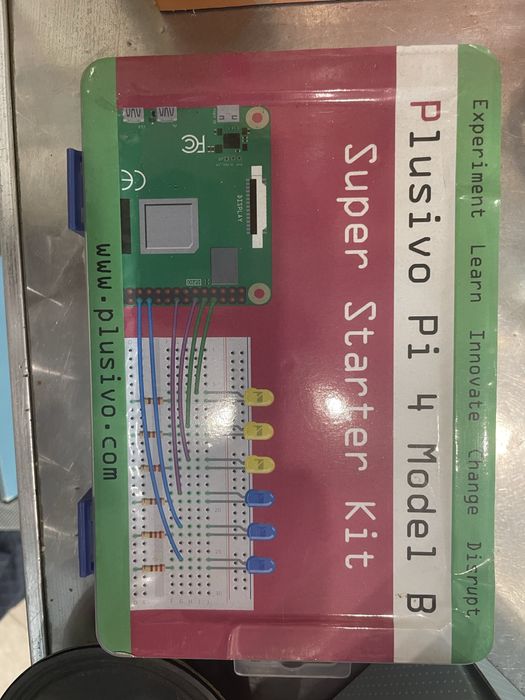 Kit Plusivo Pi 4 Super Starter Kit Raspberry Pi 4 cu 4 GB RAM card