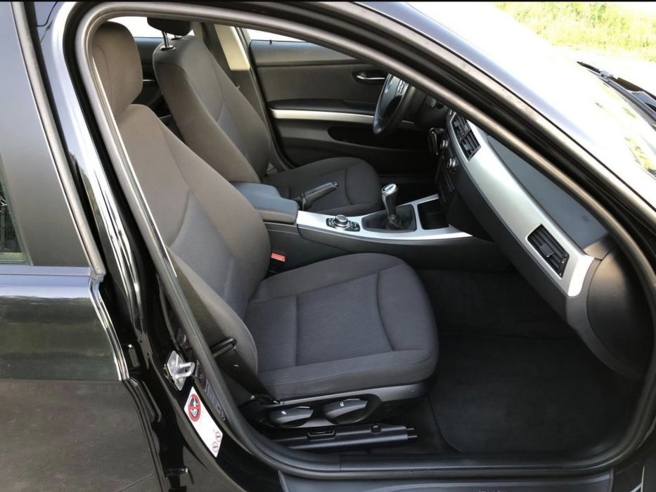 BMW Seria 3 e91 318D 2011