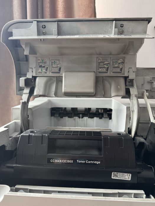 Imprimanta HP LaserJet 600 M602