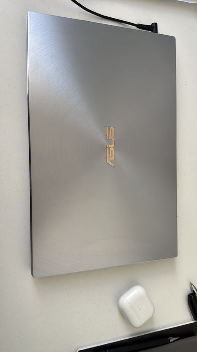 Продаю ноутбук ASU’s Zenbook 14