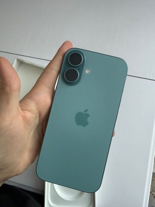 айфон 16 ,128 гб