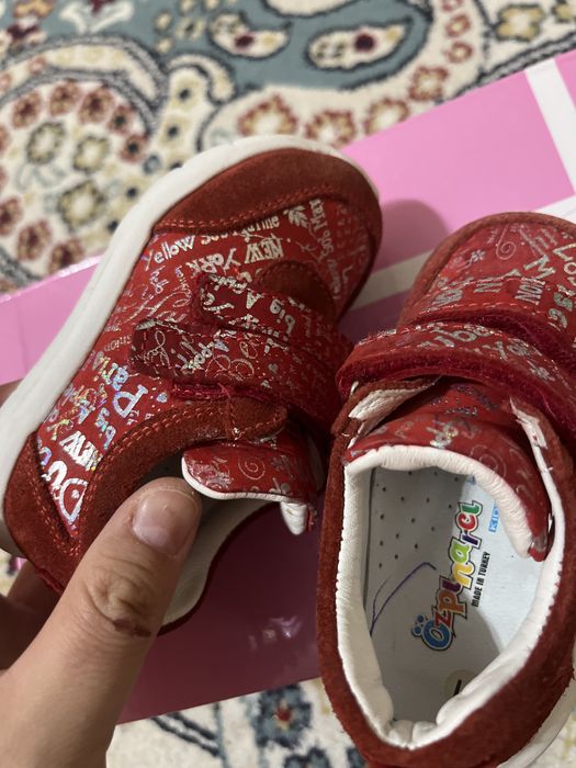 Детскя крассовка для девочек Турция