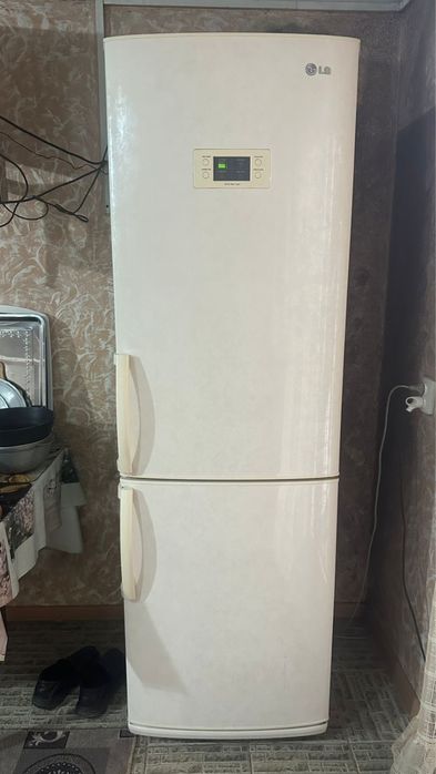 Холодильник продаётся