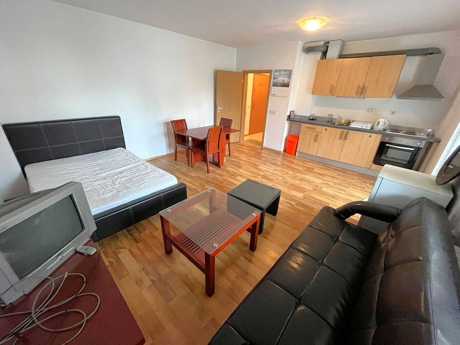 Дава се под наем Двустаен апартамент в Банско - 66 кв.м за 69990 € - Снимка #2