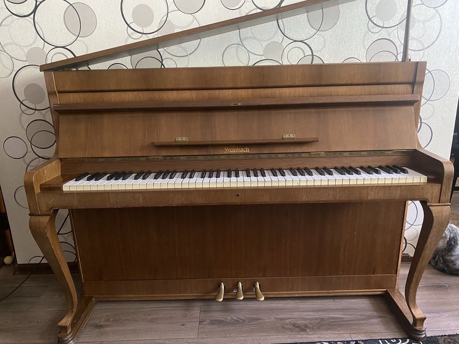 Фортепиано WEINBACH