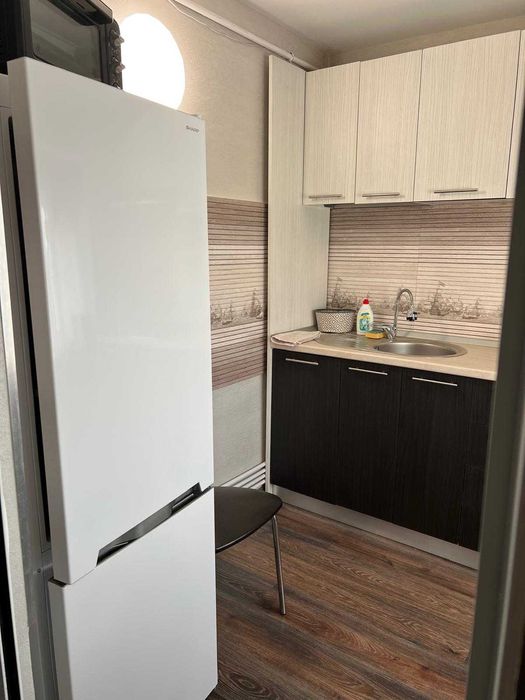 Inchiriez apartament cu o camera (mansarda)