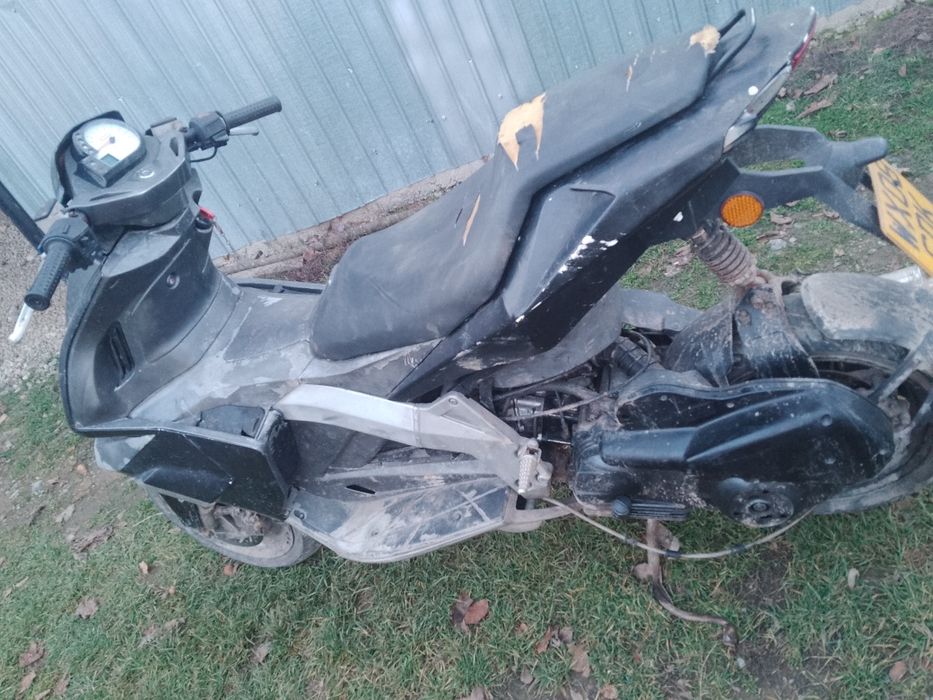 Scuter Aprilia Derbi  de 250