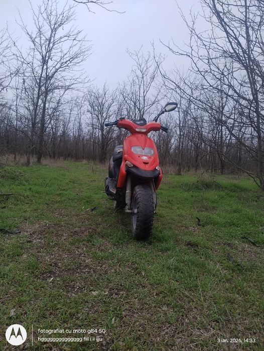 Vând scuter suzuki gilera 50cc 2t