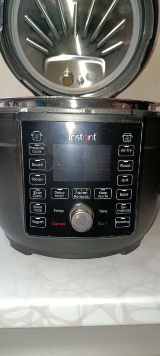 Instant Pot Duo Crisp +Air Fryer (Ultimate Lid)