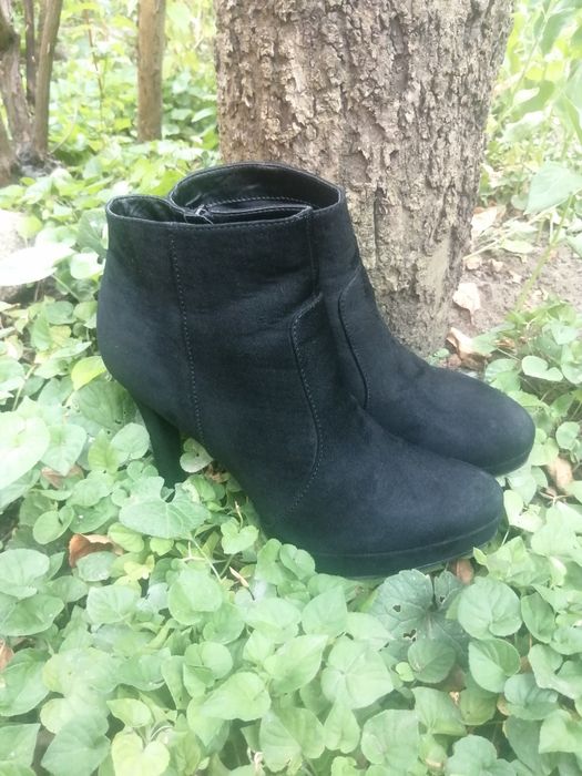 Pantofi Catwalk negrii cu toc
