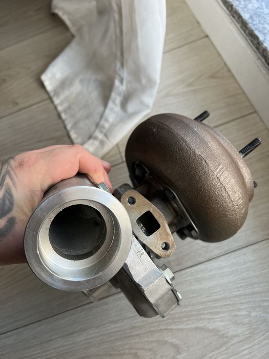 Turbina/turbosuflanta noua garret (m33) A/R50