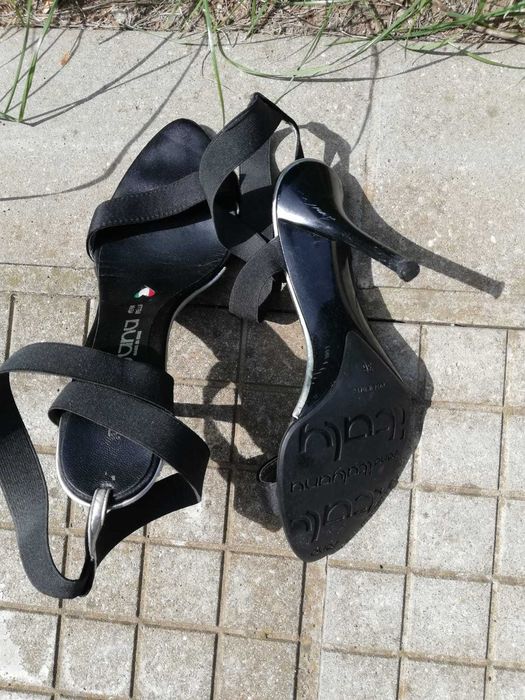 Продавам красиви дамски обувки