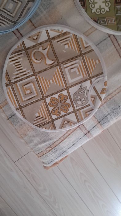 Сыпыра шелпек. Подложка для теста