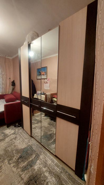 Продам шкаф в спальню