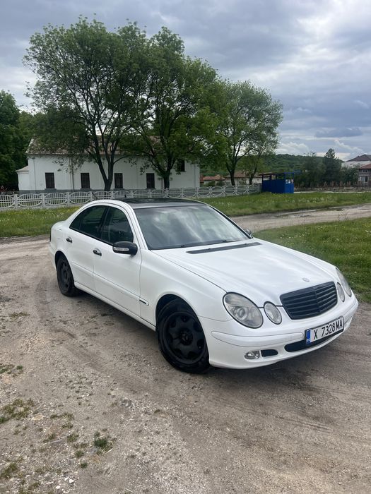Mercedes-Benz E 220