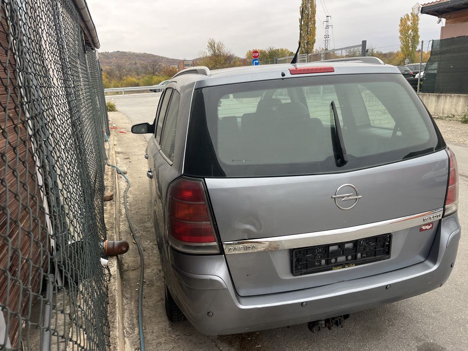 Opel Zafita 1.9CDTI 2008 За части!!!