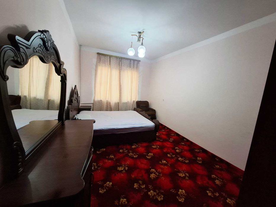 Чимган чораха Эко бозор каршисида кизларга кв БИЙ метро якин безмаклер