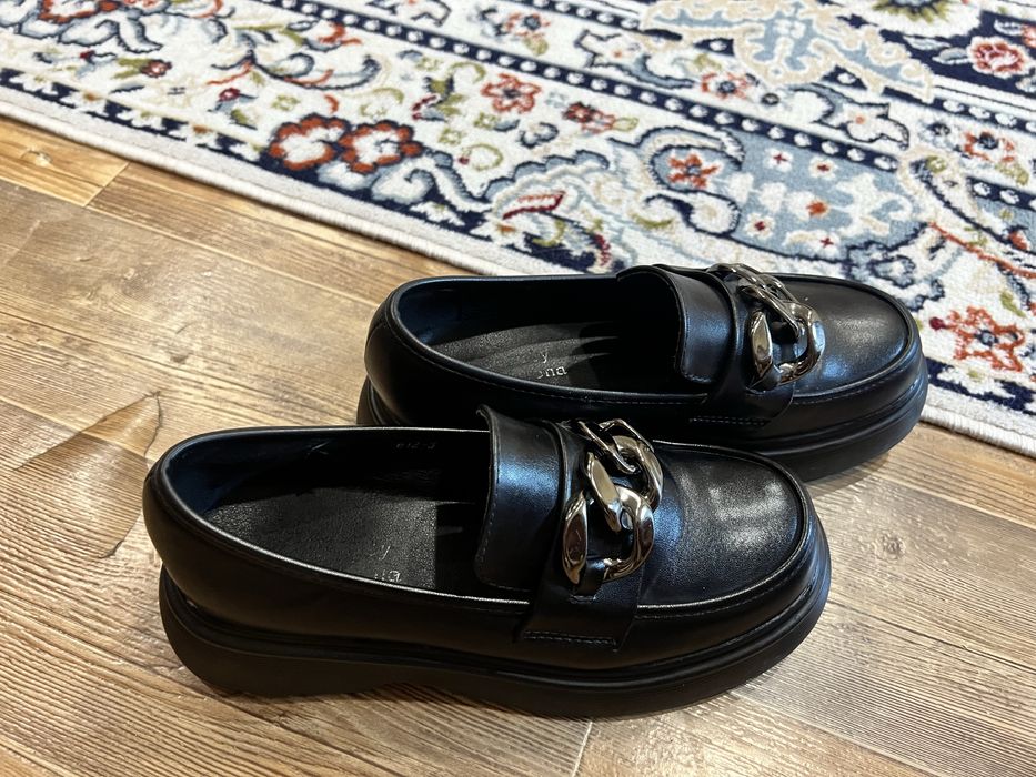 Продам обуви в хорошем состоянии