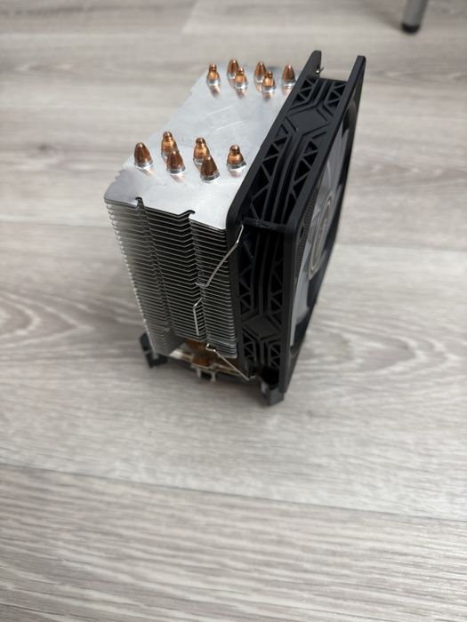 Продам кулер для процессора 1700 сокет