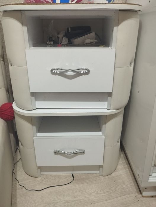 Спальный гарнитур цвет белый